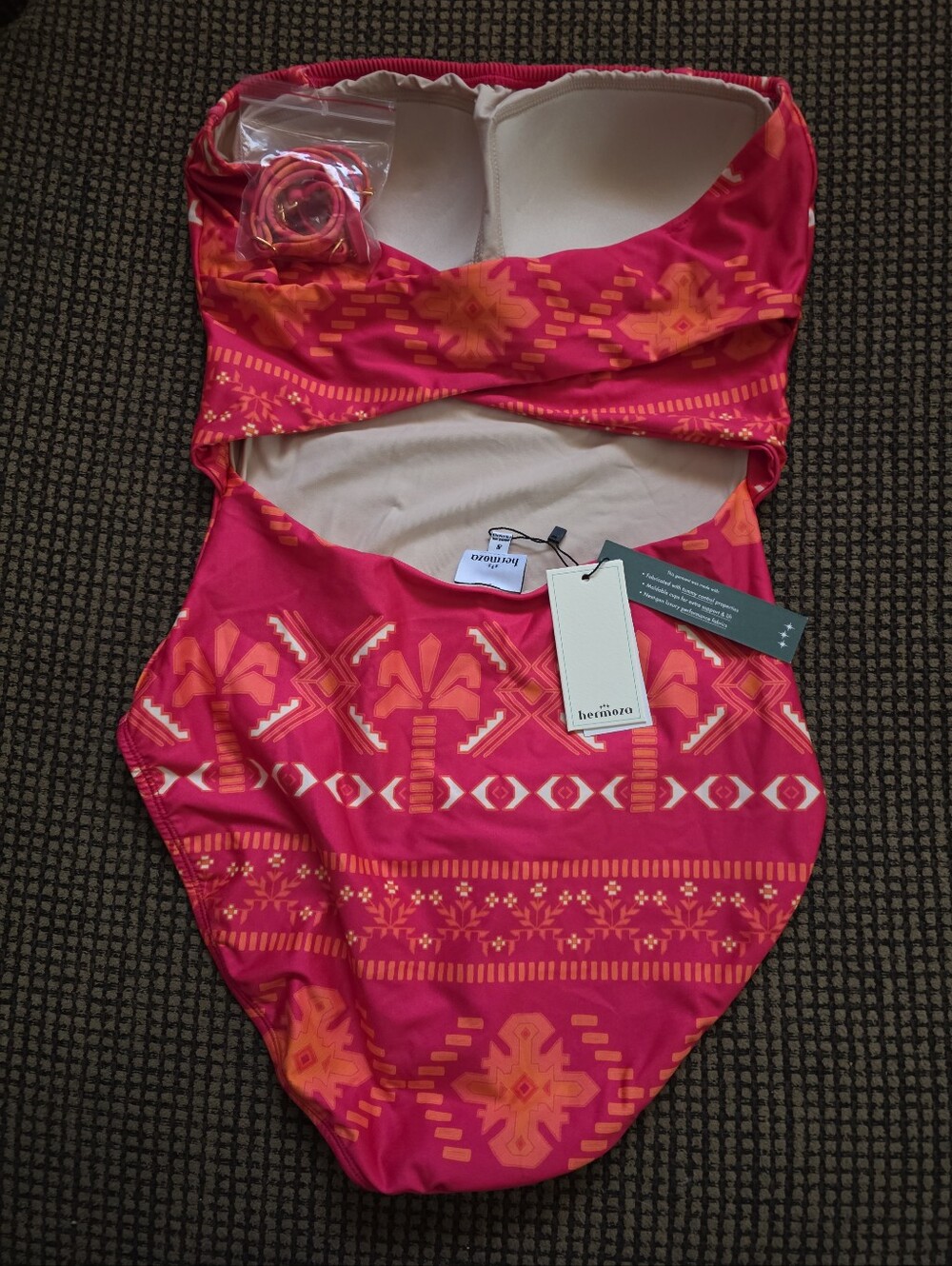 hermoza Onepiece Tribal Gone West Leanor Size 8 swimsuit $158.00 View 2
